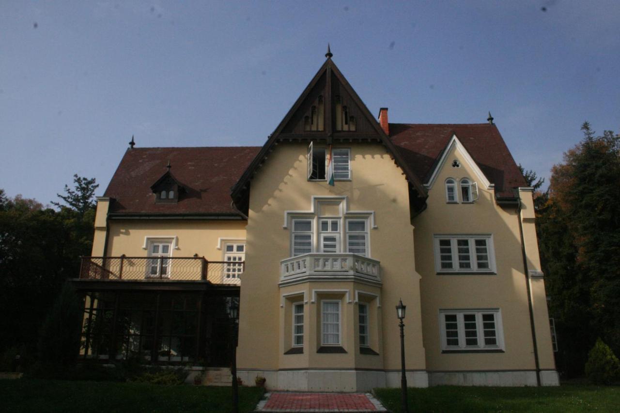 Festetich Kastelyszallo Es Zsuzsanna Hotel Szeleste Ngoại thất bức ảnh