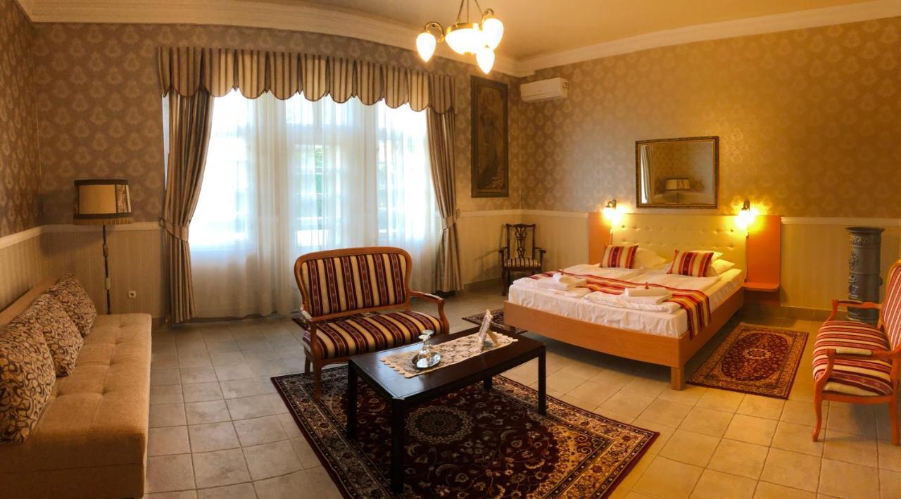 Festetich Kastelyszallo Es Zsuzsanna Hotel Szeleste Ngoại thất bức ảnh